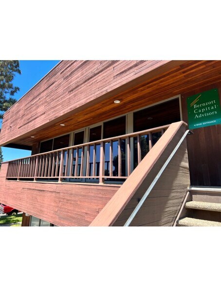 888 W Ventura Blvd, Camarillo, CA à vendre - Photo de l’immeuble – Image 2 sur 11