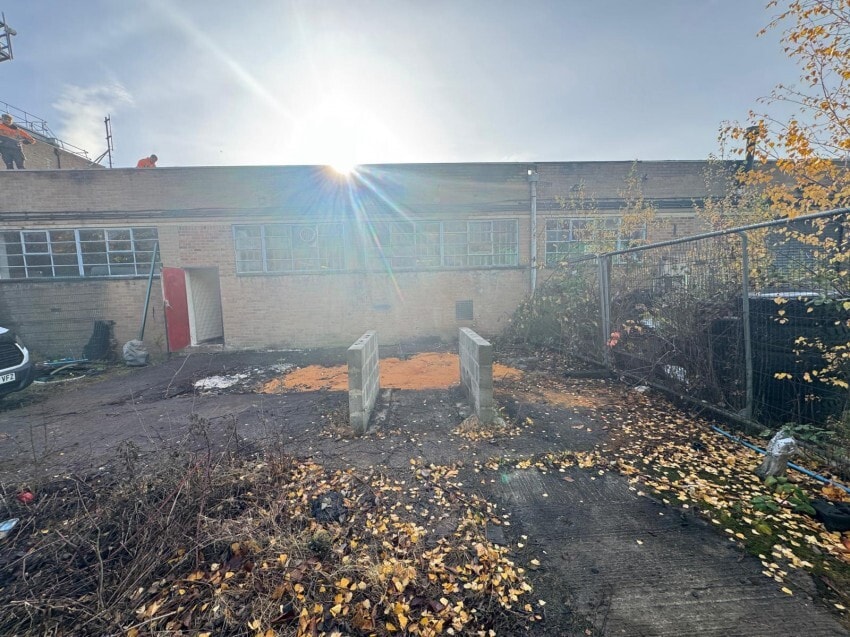 Taylor Ln, Loscoe à louer Photo de l’immeuble– Image 1 sur 4