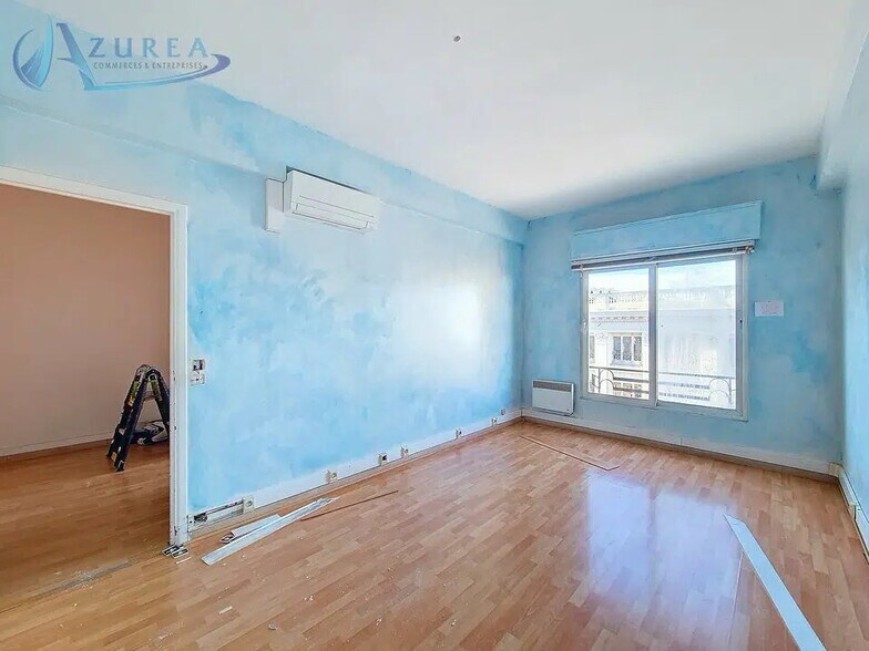 Bureau dans Nice à louer - Photo de l’immeuble – Image 1 sur 5