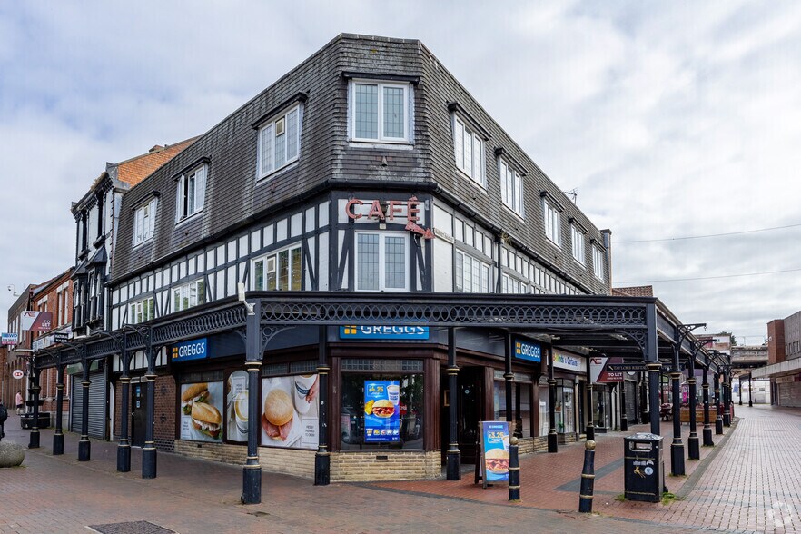 1-9 Market Hall St, Cannock à louer - Photo principale – Image 2 sur 3