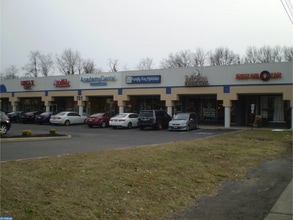 731 Route 33, Hamilton, NJ à louer Photo intérieure– Image 1 sur 4