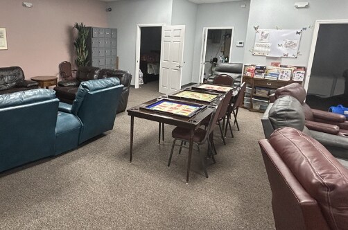 1943-1947 Woodson Rd, Overland, MO à louer - Photo de l’immeuble – Image 2 sur 4