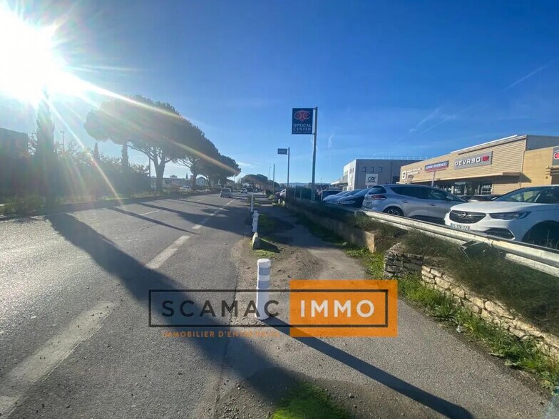 Local commercial dans Pertuis à louer - Photo de l’immeuble – Image 2 sur 3