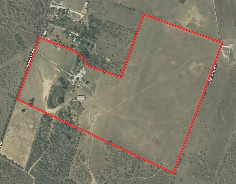7714 Schultz Rd, Elmendorf, TX à vendre - Photo de l’immeuble – Image 3 sur 5