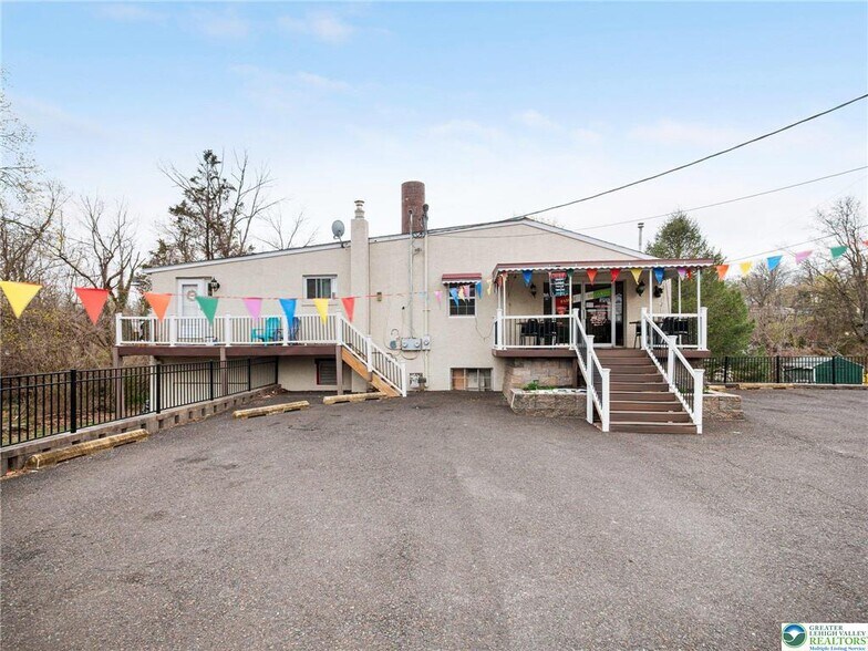 1463 Limeport Pike, Coopersburg, PA à vendre - Photo de l’immeuble – Image 2 sur 25
