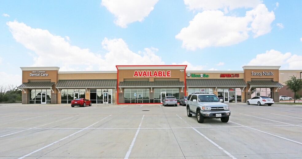 16560 R R 620, Round Rock, TX à louer - Photo de l’immeuble – Image 2 sur 6