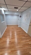 3383 NW 7th St, Miami, FL à louer Photo intérieure– Image 1 sur 6