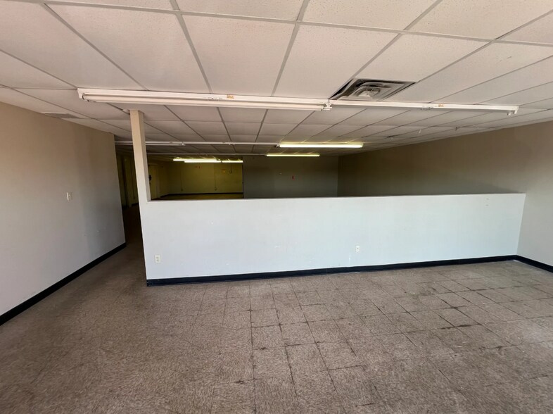 2840 NW 59th St, Oklahoma City, OK à louer - Photo intérieure – Image 3 sur 4