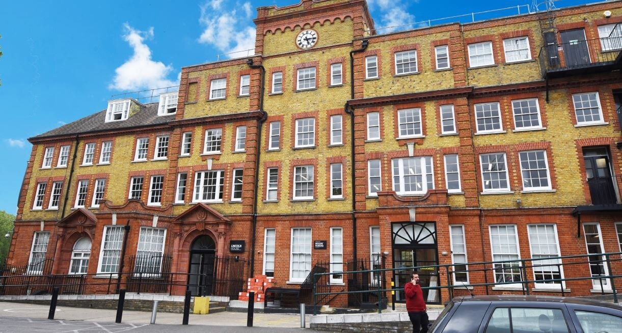 6 Camberwell New Rd, Londres à louer Photo principale– Image 1 sur 12