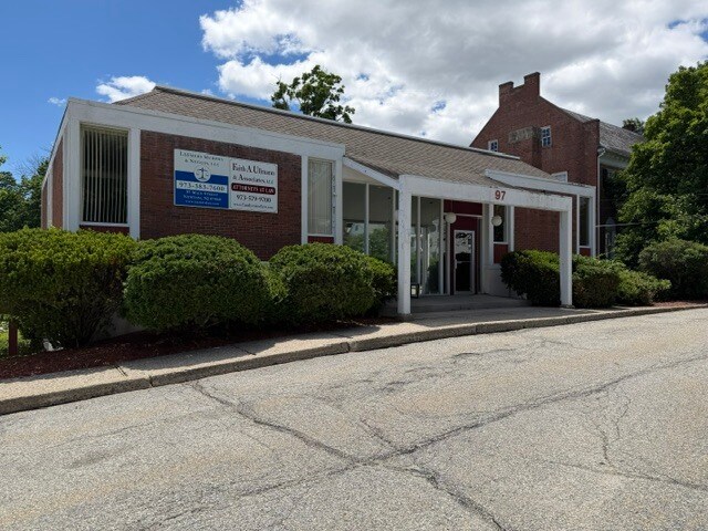 97 Main St, Newton, NJ à louer - Photo de l’immeuble – Image 1 sur 3
