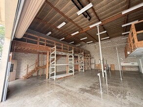 94-423 Akoki St, Waipahu, HI à louer Photo intérieure– Image 2 sur 7