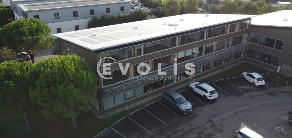 Bureau dans Avignon à louer - Photo de l’immeuble – Image 3 sur 10