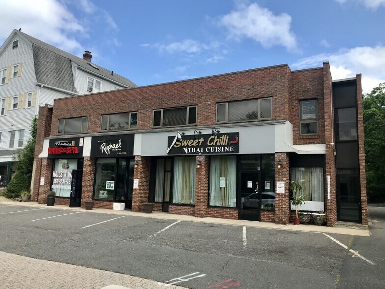 312 Park Rd, West Hartford, CT à louer - Photo de l’immeuble – Image 3 sur 3