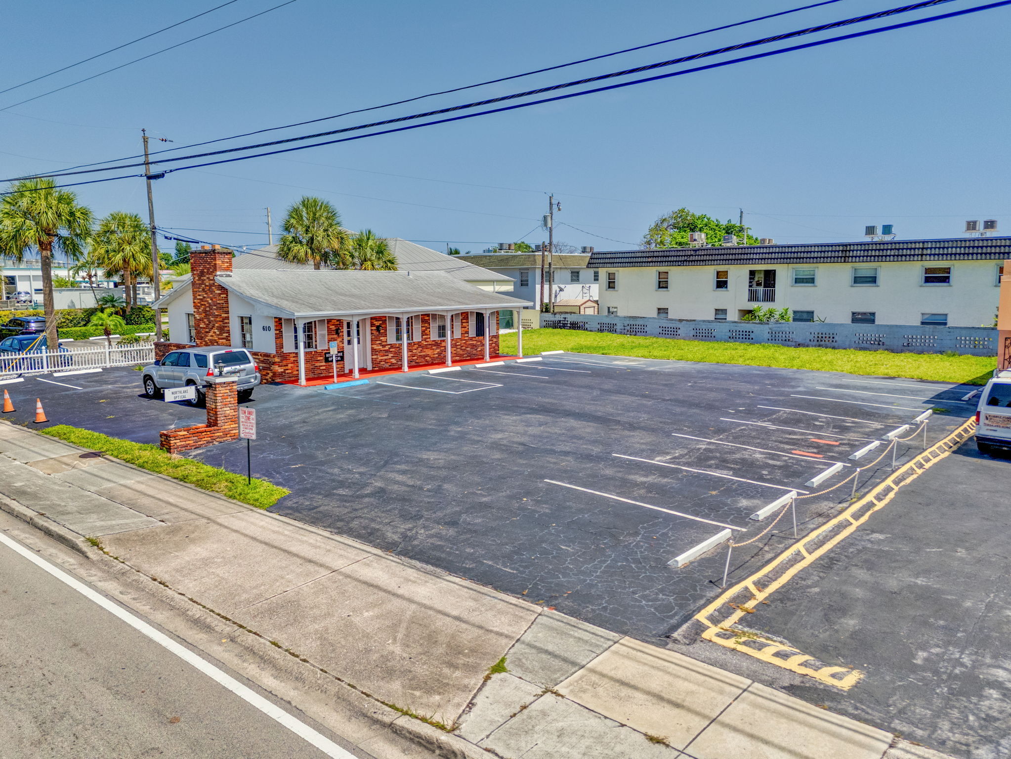 610 Northlake Blvd, North Palm Beach, FL à louer Photo de l’immeuble– Image 1 sur 15