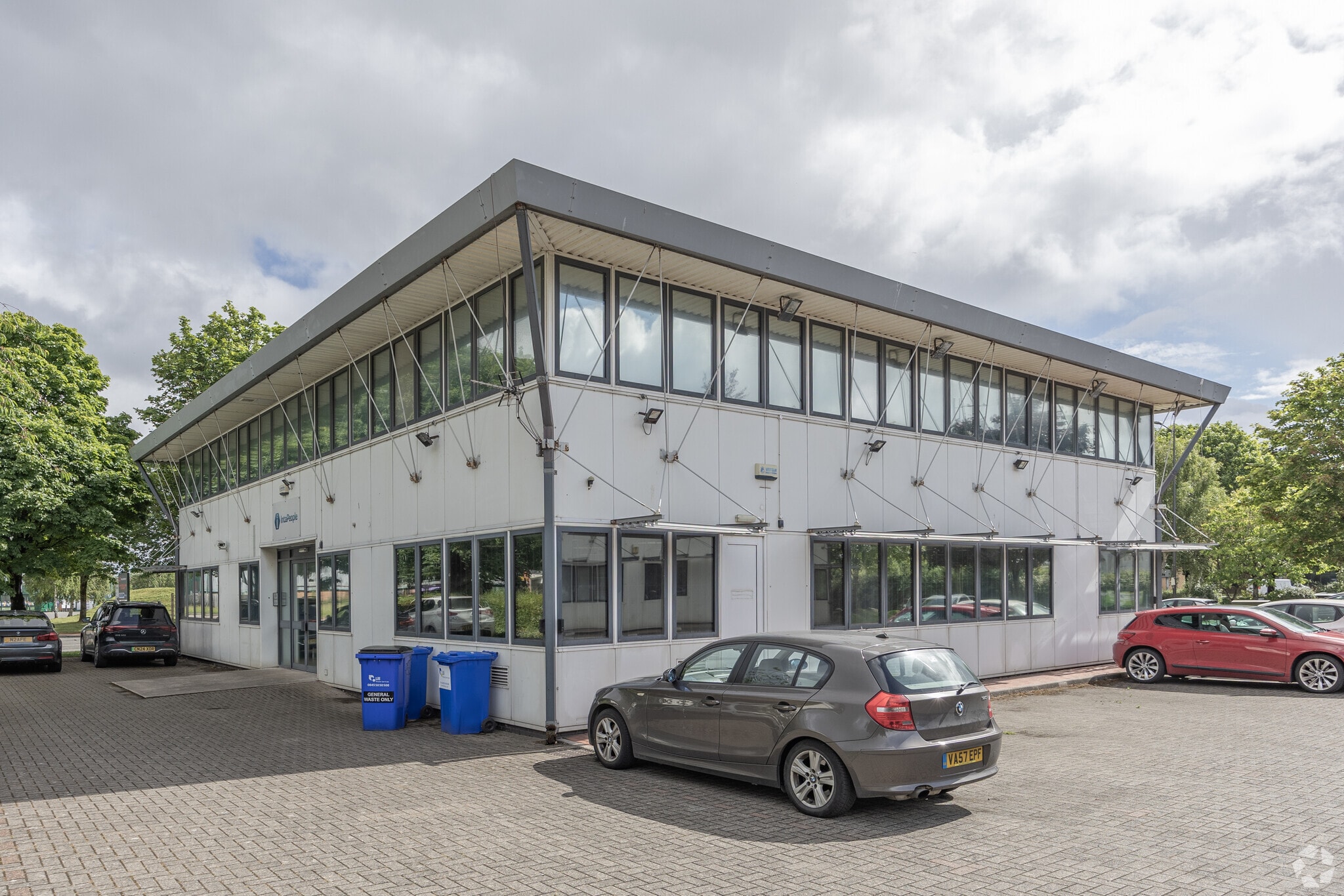 13 Ocean Way, Cardiff à louer Photo principale– Image 1 sur 7