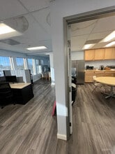 17725 Crenshaw Blvd, Torrance, CA à louer Photo intérieure– Image 2 sur 6