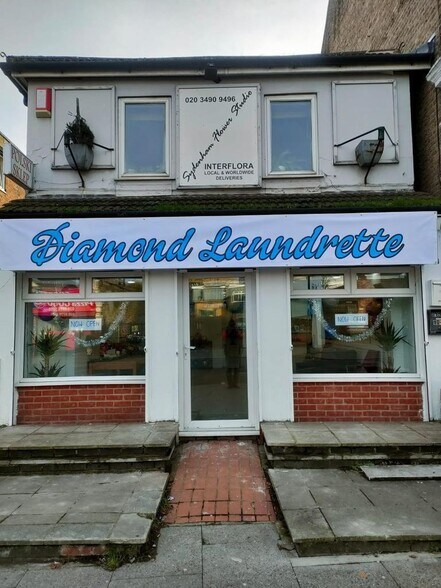 104 Sydenham Rd, Londres à louer - Photo de l’immeuble – Image 2 sur 2
