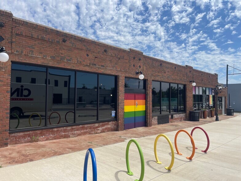 2125-2137 NW 39th St, Oklahoma City, OK à louer - Photo de l’immeuble – Image 3 sur 10