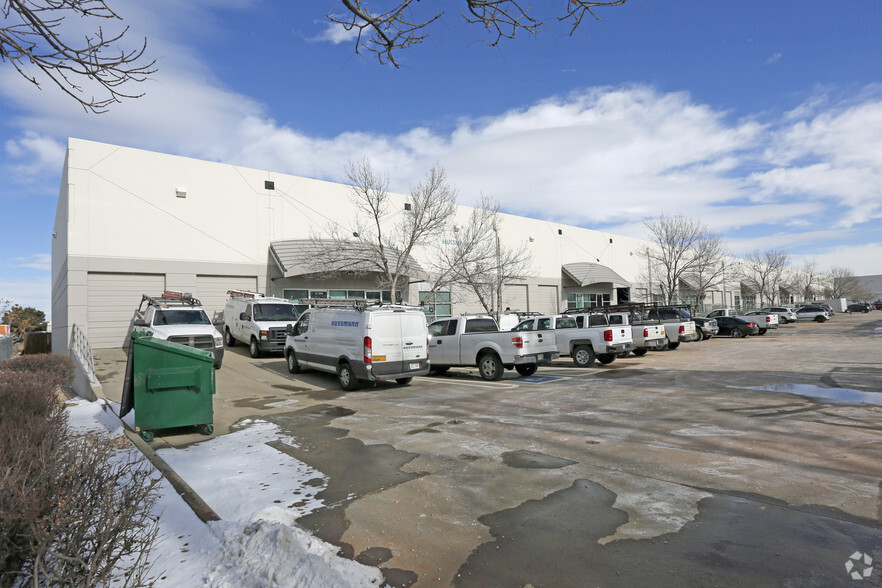 7003 E 47th Ave Dr, Denver, CO à louer - Photo de l’immeuble – Image 2 sur 3