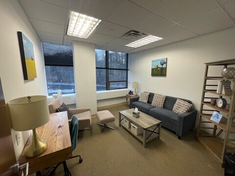 600 Mamaroneck Ave, Harrison, NY à louer Photo de l’immeuble– Image 1 sur 23