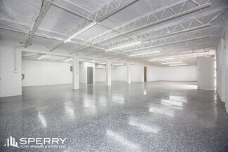 Plus de détails pour 411 Clearlake Rd, Cocoa, FL - Industriel/Logistique à louer