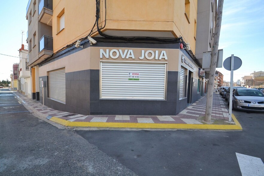 Immeuble residentiel dans L'Aldea, Tarragona à vendre - Photo de l’immeuble – Image 2 sur 2