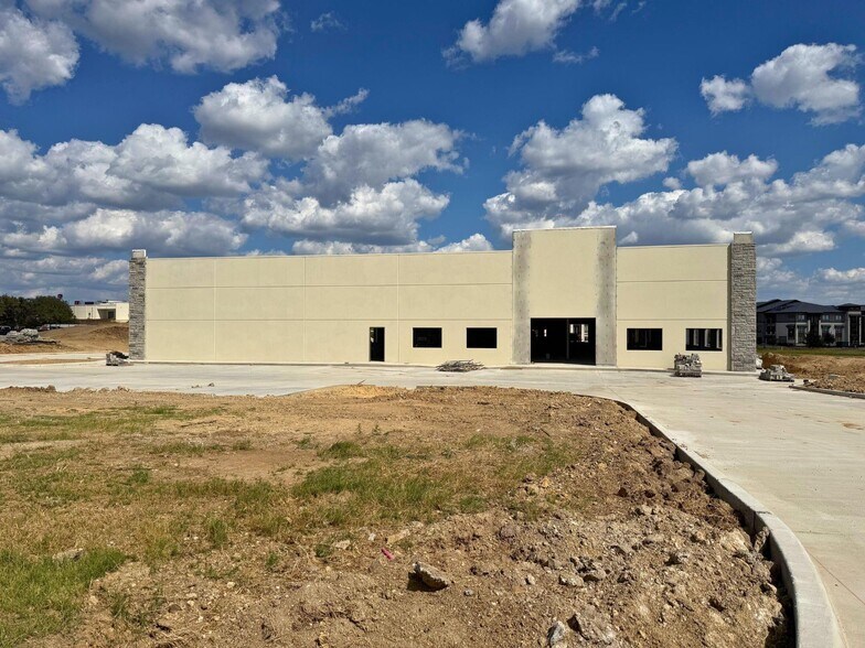325 Hancock Dr, Hudson Oaks, TX à vendre - Photo principale – Image 1 sur 5