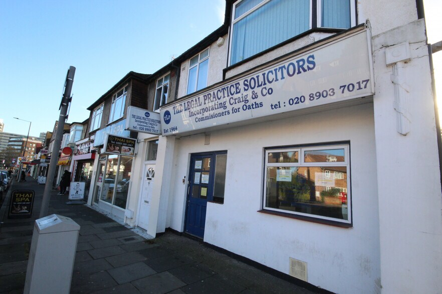 100 Wembley Park Dr, Wembley à louer - Photo principale – Image 1 sur 6