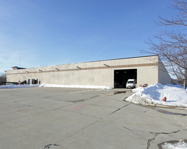 1175-1231 N Gary Ave, Carol Stream, IL à louer - Photo de l’immeuble – Image 3 sur 11