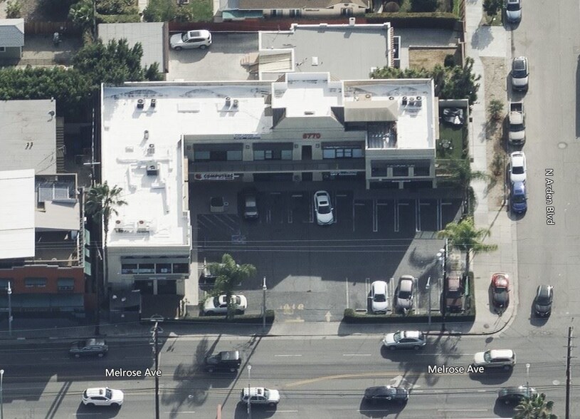 5770 Melrose Ave, Los Angeles, CA à louer - Photo de l’immeuble – Image 2 sur 2