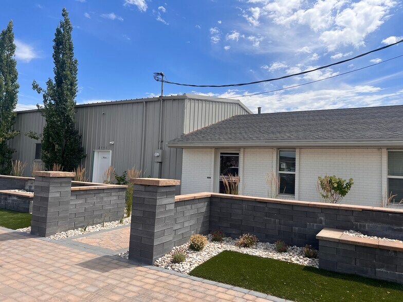 2751 S 1000 W, Syracuse, UT à louer - Photo de l’immeuble – Image 3 sur 13