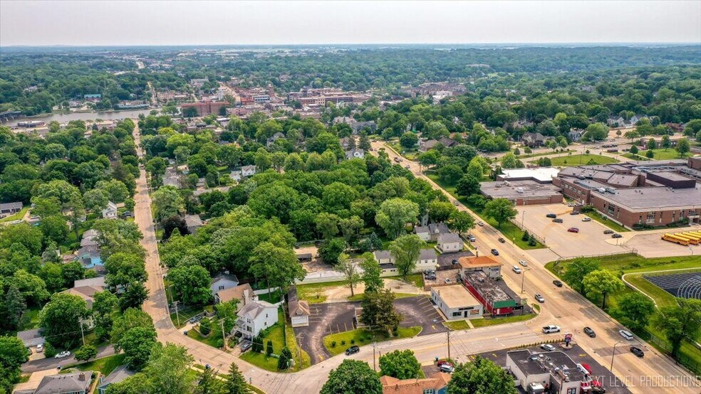 6 N 9th St, St Charles, IL à vendre - Photo de l’immeuble – Image 3 sur 13
