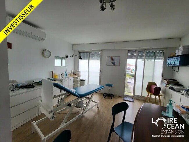 Plus de détails pour Bureau à vendre