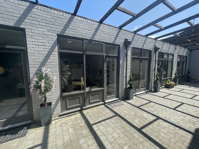 Queen St, Gravesend à louer - Photo principale – Image 1 sur 3