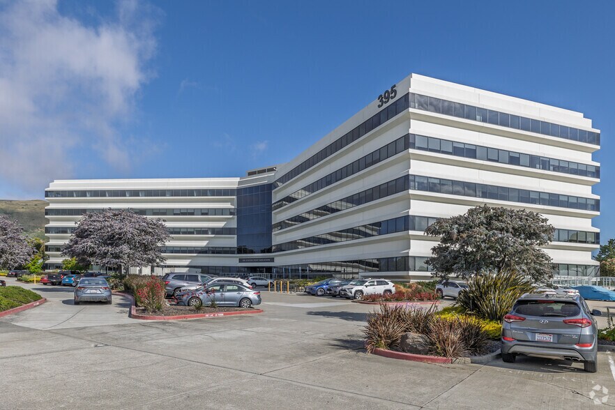 395 Oyster Point Blvd, South San Francisco, CA à louer - Photo principale – Image 1 sur 5