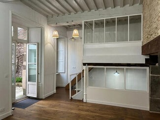 Plus de détails pour 28 Rue Saint-Louis, Rennes - Bureau à vendre