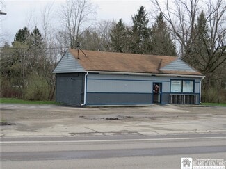 Plus de détails pour 9971 NY-16, Delevan, NY - Local commercial à vendre