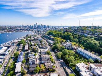 Plus de détails pour 2121 Aurora Ave N, Seattle, WA - Terrain à vendre