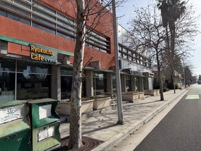 4131 El Camino Real, Palo Alto, CA à louer Photo de l’immeuble– Image 2 sur 5