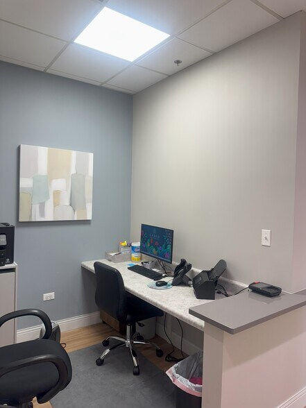 475 W 55th St, Countryside, IL à louer - Photo de l’immeuble – Image 3 sur 12