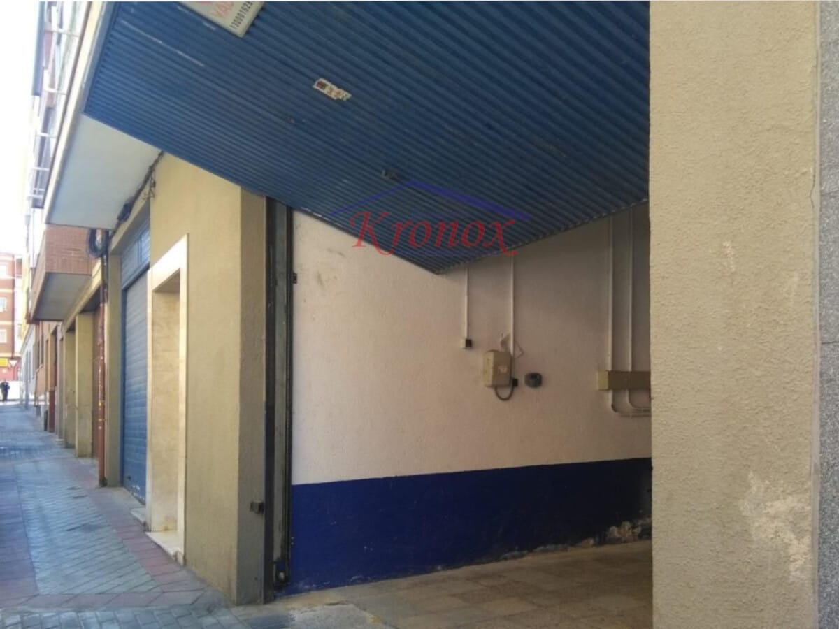 Madrid, MAD 28053 - Lot Puerta A -  - Photo intérieure - Image 1 of 8