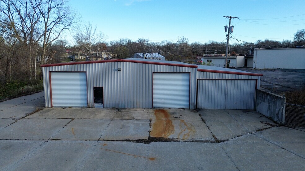 8132-8136 Leavenworth Rd, Kansas City, KS à vendre - Photo de l’immeuble – Image 3 sur 7