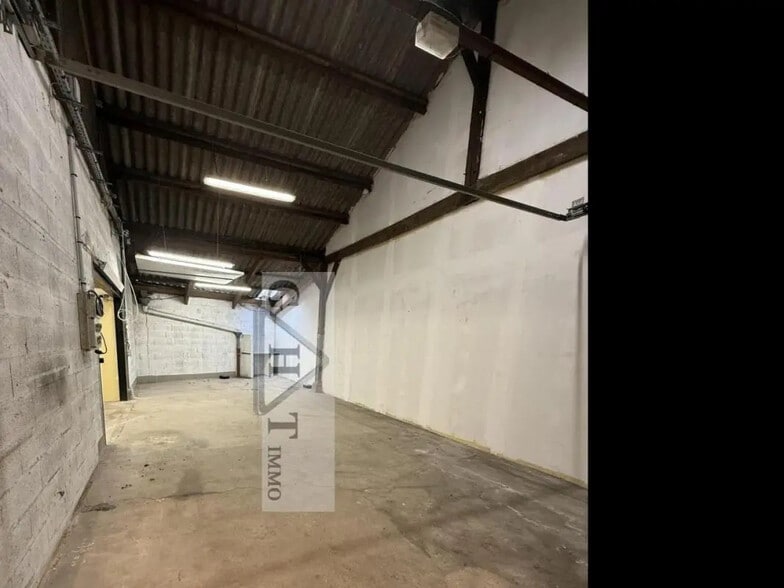 Industriel/Logistique dans Villemomble à vendre - Photo intérieure – Image 3 sur 8