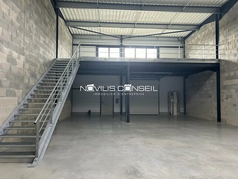 Local d’activités dans Montauban à louer - Photo de l’immeuble – Image 3 sur 12