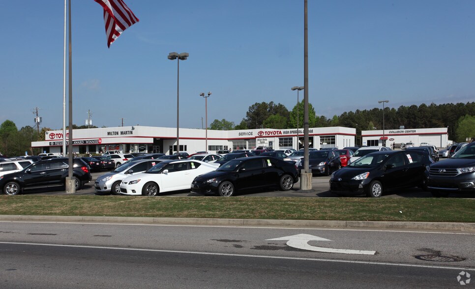 2330-2350 Browns Bridge Rd, Gainesville, GA à vendre - Photo de l’immeuble – Image 2 sur 9