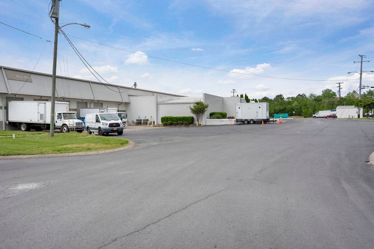 801 Space Park S Dr, Nashville, TN à louer Photo principale– Image 1 sur 4