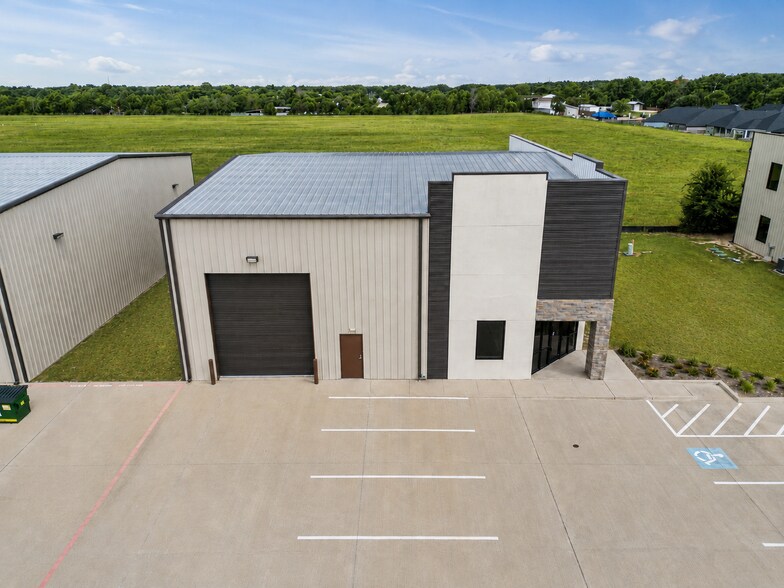 16709 Telge Rd, Cypress, TX à louer - Photo de l’immeuble – Image 1 sur 9