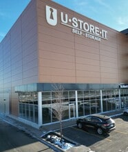 1135 St. Albert Trl, St. Albert, AB à louer Photo de l’immeuble– Image 2 sur 4