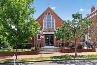 Plus de détails pour 653 11th St NE, Washington, DC - Spécialisé à vendre