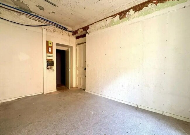 Plus de détails pour Local commercial à vendre